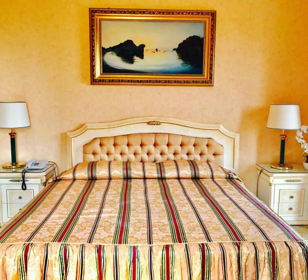 Hotel Villa Riis تاورمينا المظهر الخارجي الصورة