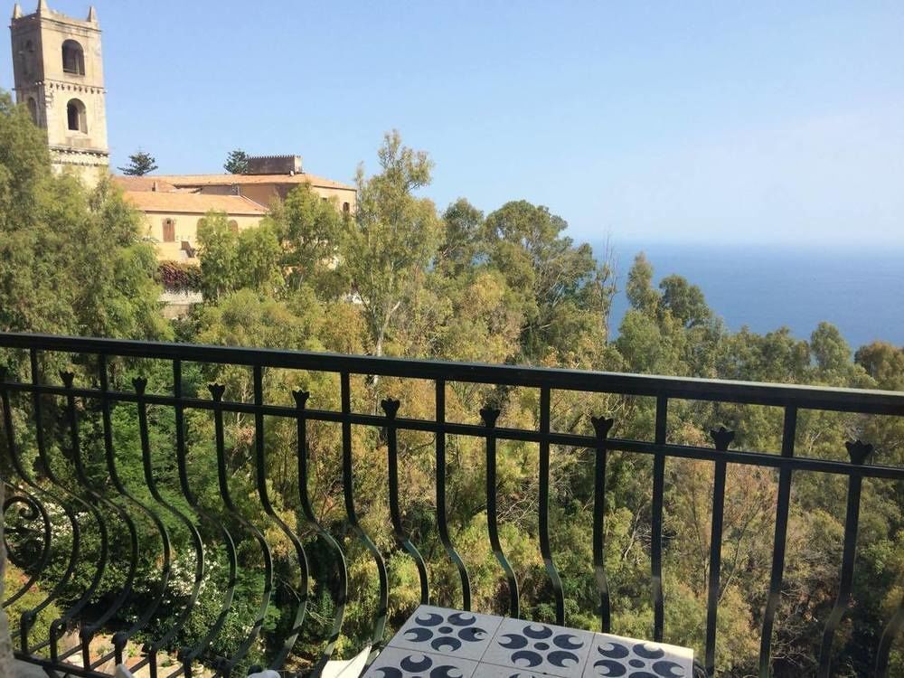 Hotel Villa Riis تاورمينا المظهر الخارجي الصورة